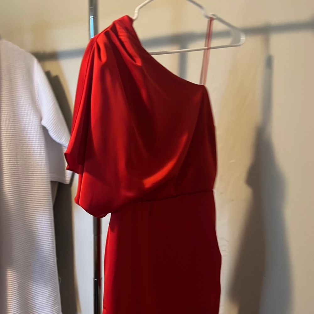 SEXY RED DRESS